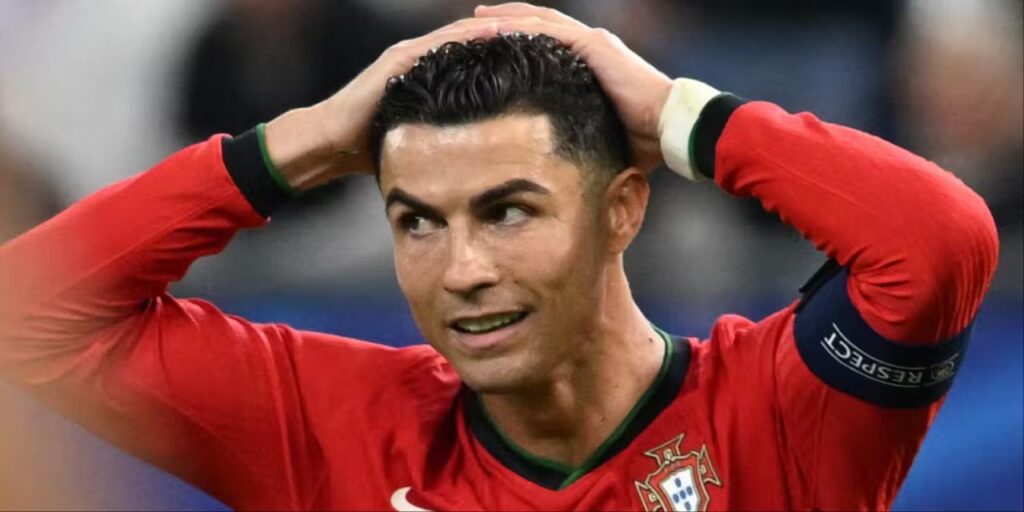 Ronaldo có kì Euro cuối cùng trong sự nghiệp theo cách không mong muốn. 